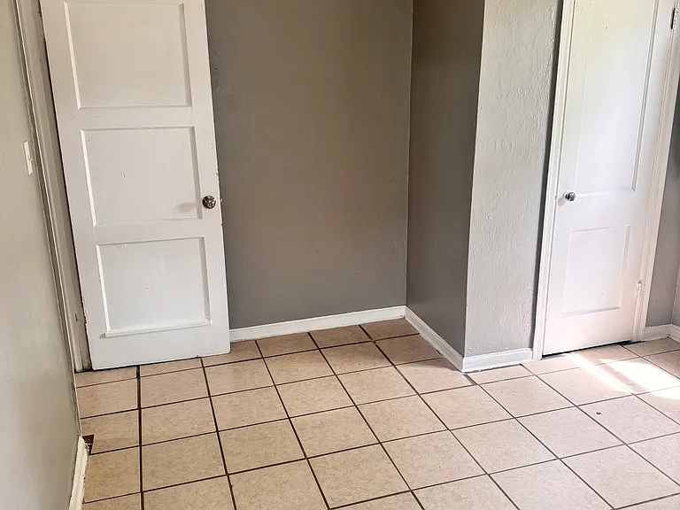1713 N Rural St — Photo 6