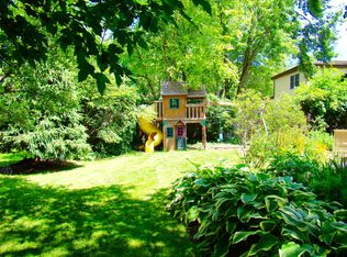 574 Carlisle Ct, Glen Ellyn, IL 60137