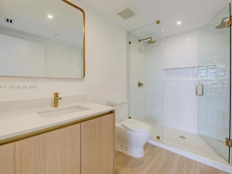 90 NE 32nd St #516 — Photo 13