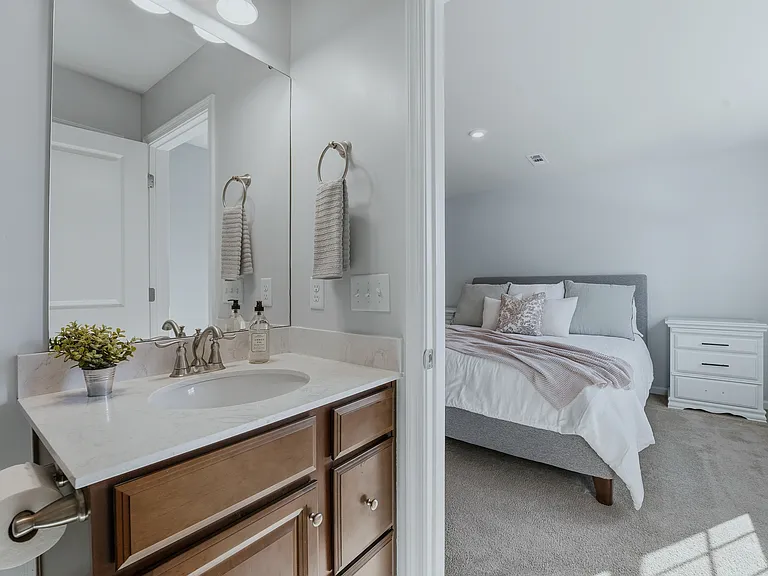 838 Dean Dr — Photo 35