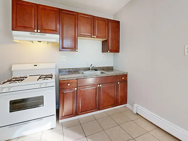 273 Maverick St #2 — Photo 2