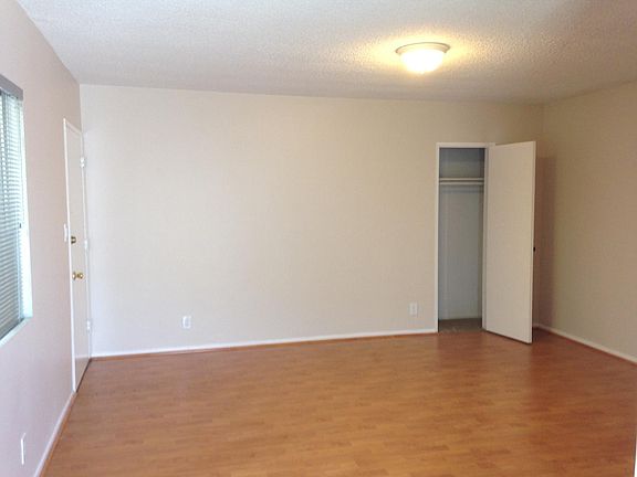 3rd image of 1234 Harvard St APT 3