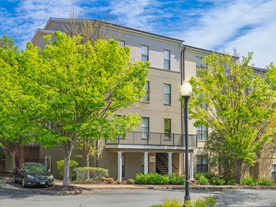 745 Walker Sq APT 3B, Charlottesville, VA, 22903