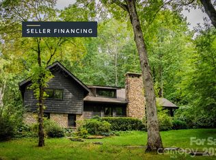 212 SE Shore Dr, Lake Toxaway, NC 28747