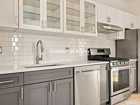 3rd image of 54 Harvard St #3T