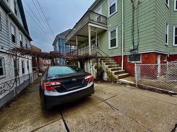 3rd image of 452-454 Broadway