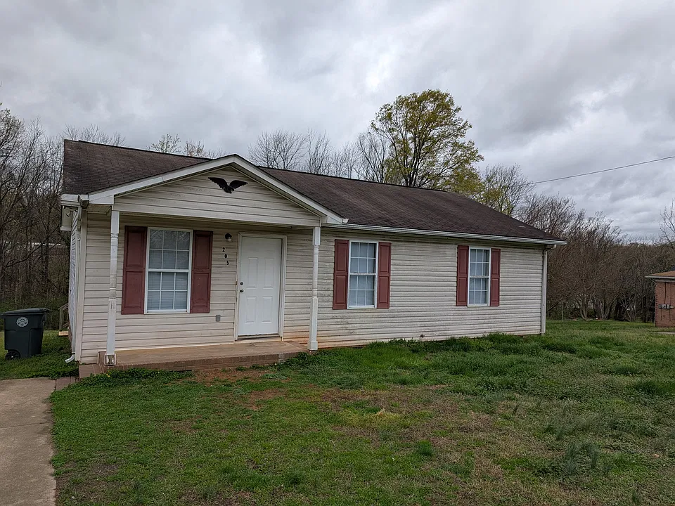 205 Harrel St