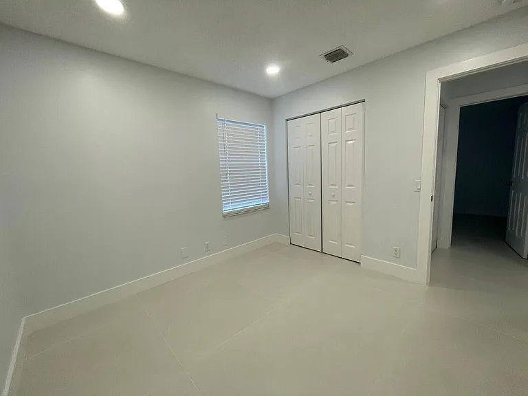 1630 Zenith Way #1630 — Photo 29