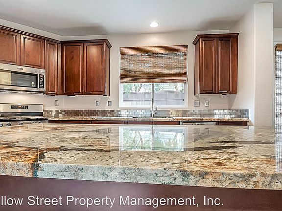 4th image of 32440 Angelo Dr