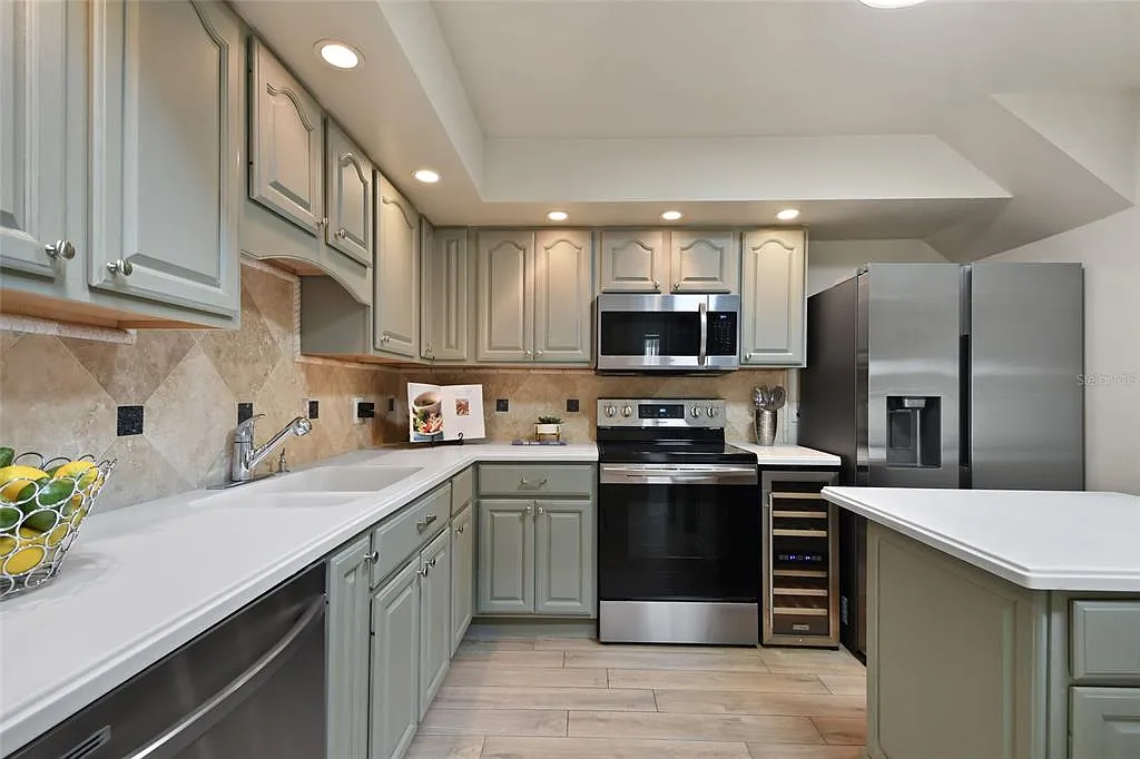 2 bed, 2.0 bath, 1544 sqft, $2,700 — Photo 3