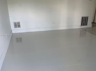 1040 NE 7th Ave APT 27, Fort Lauderdale, FL 33304