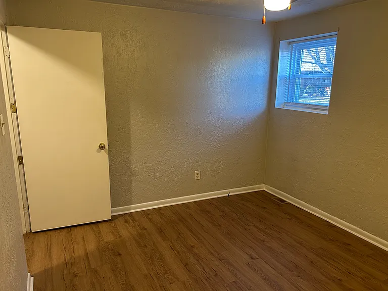 Bedroom #1 reverse angle