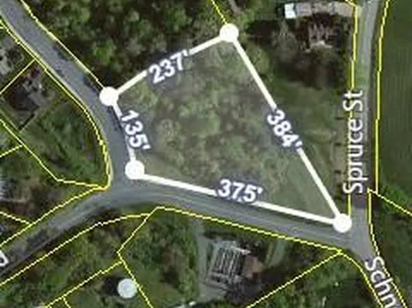 5051 Cassidy Dr, Schnecksville, PA 18078