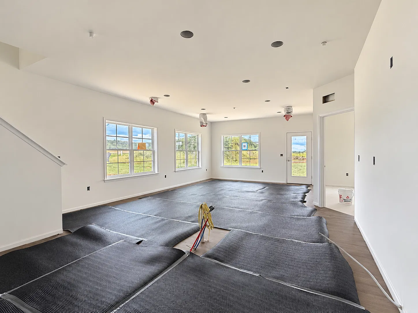 3 bed, 2.5 bath, 1754 sqft, $2,195 — Photo 3