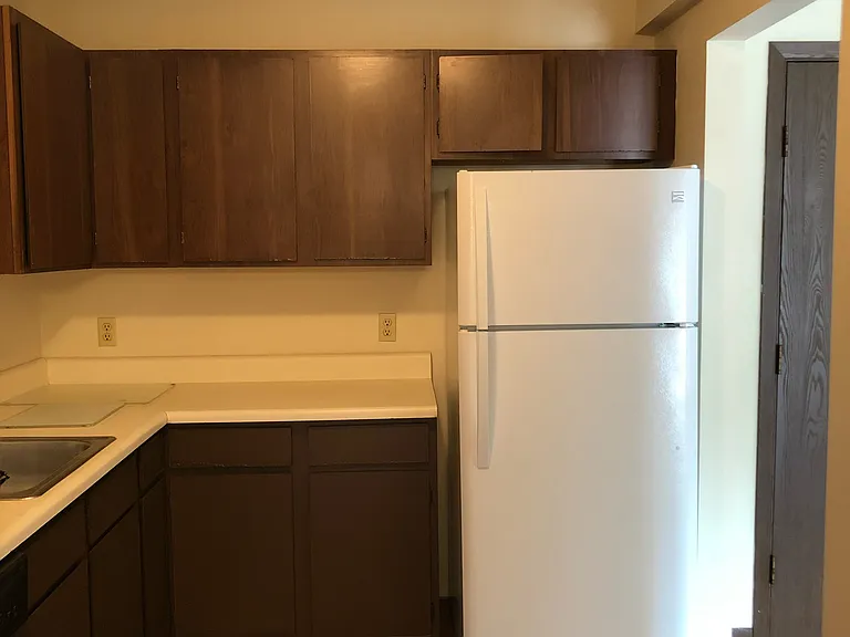 285 Ellis Ave — Photo 5