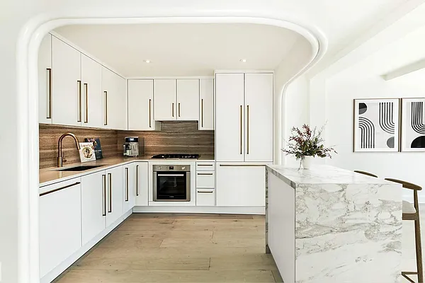 Sold by Sotheby's International Realty | media 3