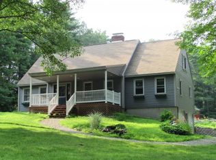92 Hanson Rd, Chester, NH 03036