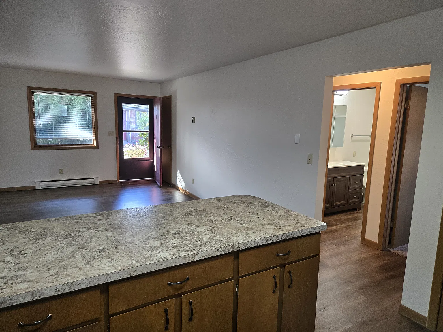 2 bed, 780 sqft, $1,450 — Photo 2