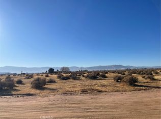 2 Candlewood Rd, Apple Valley, CA 92307