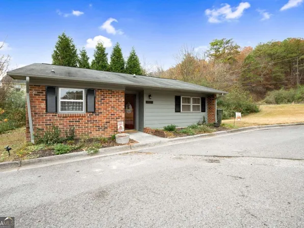 1973 Meadowbrook Cir NW, Dalton, GA 30720