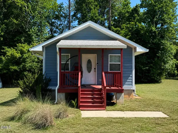 112 Crestview Rd, Siler City, NC 27344