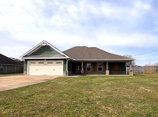 8 Barley Ct, Fort Mitchell, AL 36856