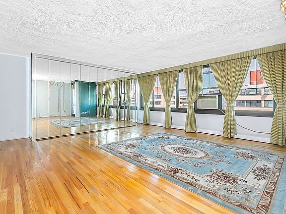 2nd image of 7-25 166th St #8-B