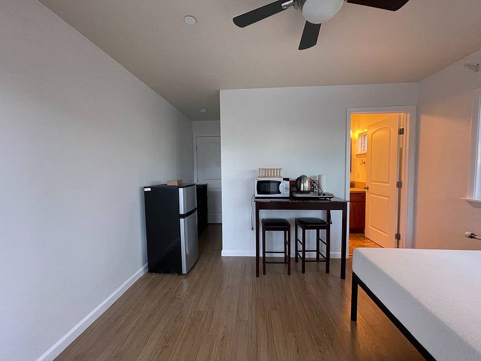 2nd image of 1720 Palolo Ave #1