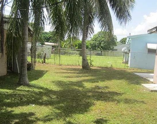 4th image of 11480 Pinkston Dr