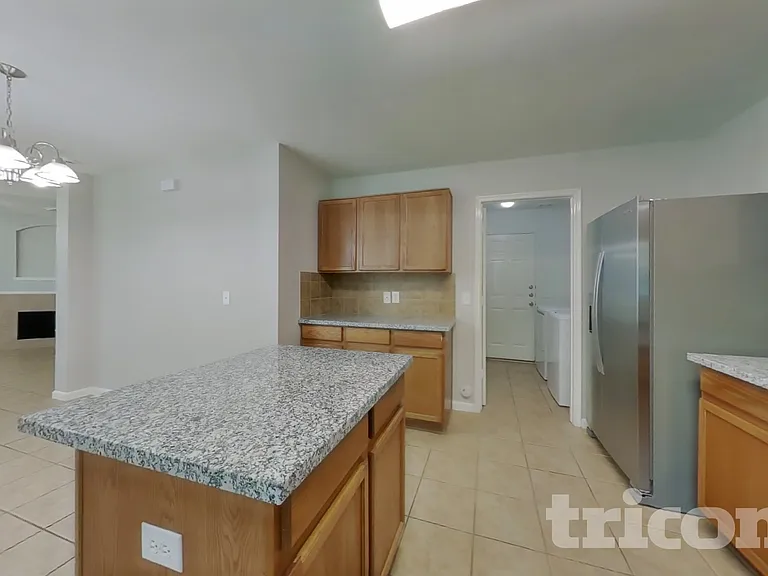 2744 Woodspring Forest Dr — Photo 5