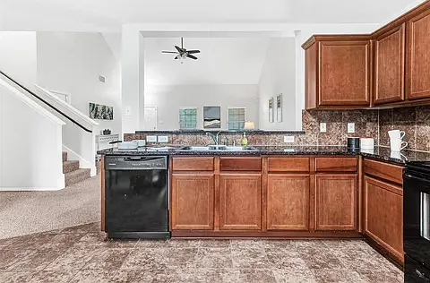 113 Forest Grv S — Photo 22