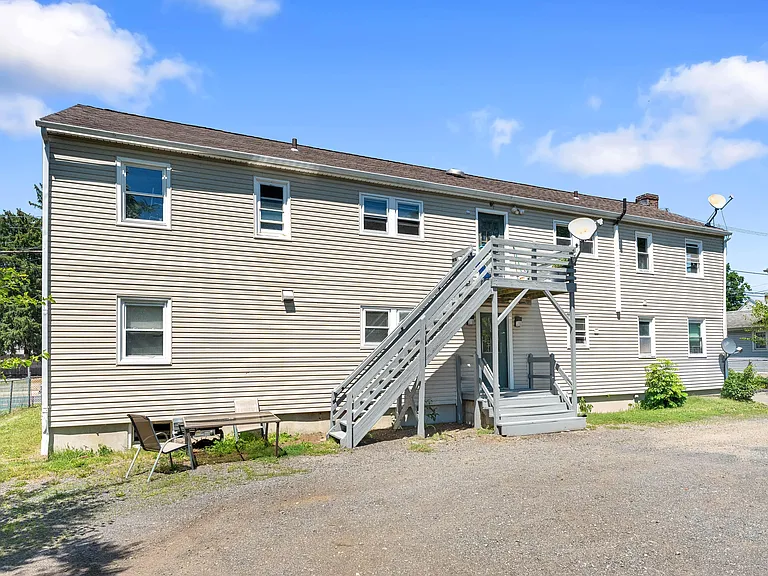 7 Elizabeth St #3 — Photo 15