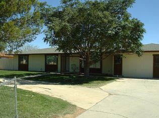 16041 Quinnault Rd, Apple Valley, CA 92307