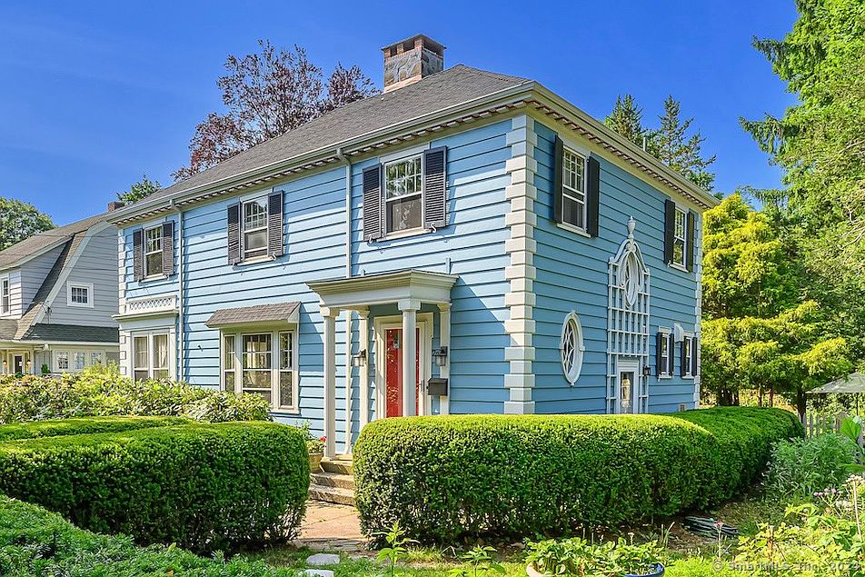 1st image of 284 West Elm Street