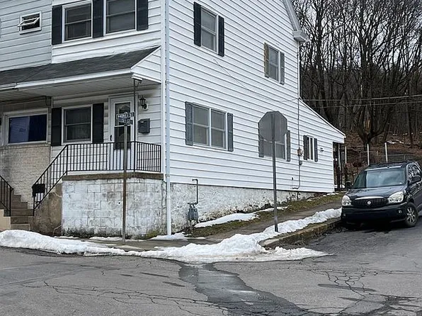 1501 Market St, Ashland, PA 17921