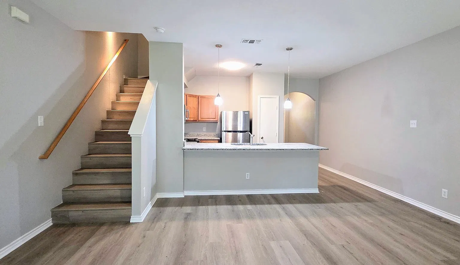 7814 Kingsbury Way — Photo 4