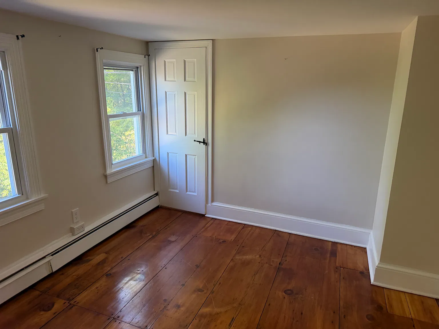 3 bed, 1400 sqft, $3,000 — Photo 3