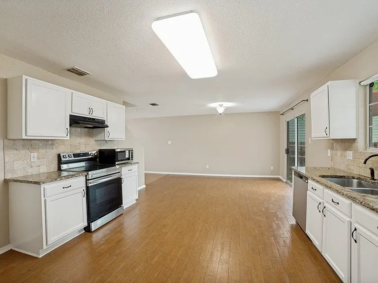 5426 Wincheap Dr — Photo 9