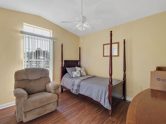 3rd image of 5419 Claredon Ct