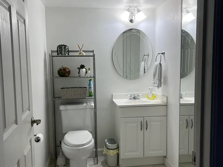 3648 Victoria Dr — Photo 17