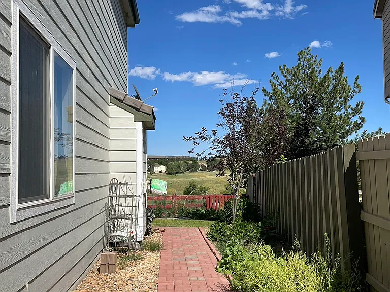 3240 Huron Peak Ave — Photo 3