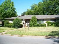 2nd image of 822 Easy St