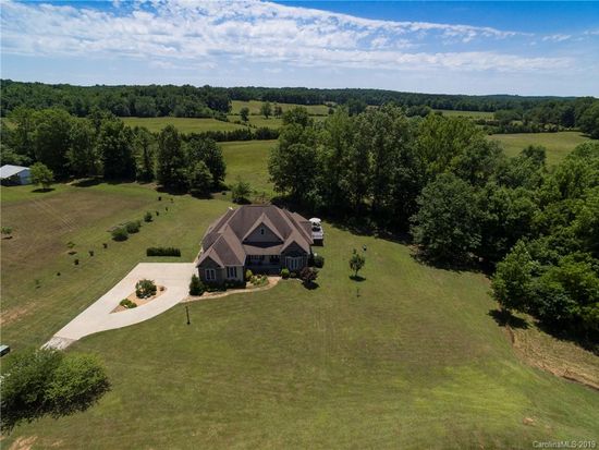 homes for rent hickory grove sc