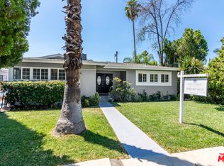 19150 Erwin St, Reseda, CA 91335