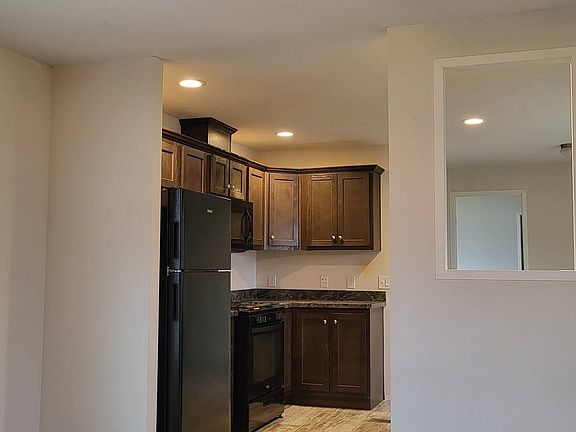 3rd image of 1993 Arbor Woods Blvd #52