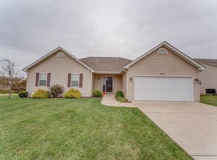 2054 Woodsong Way Ln, Belleville, IL 62220