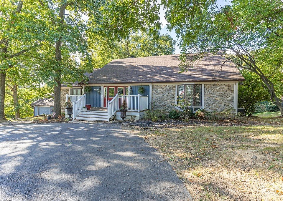 2221 Fairview Dr, Owensboro, KY 42303 | Zillow