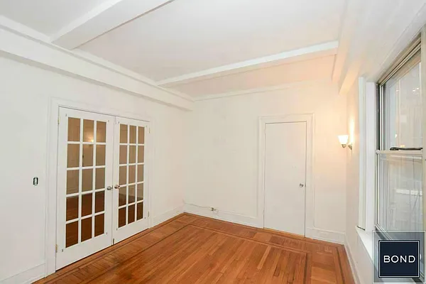 Rented by Bond New York | media 10