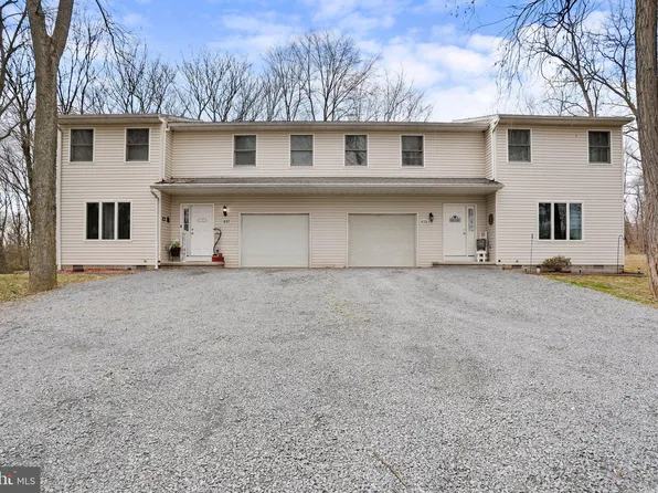 635-637 Victoria Dr, Greencastle, PA 17225