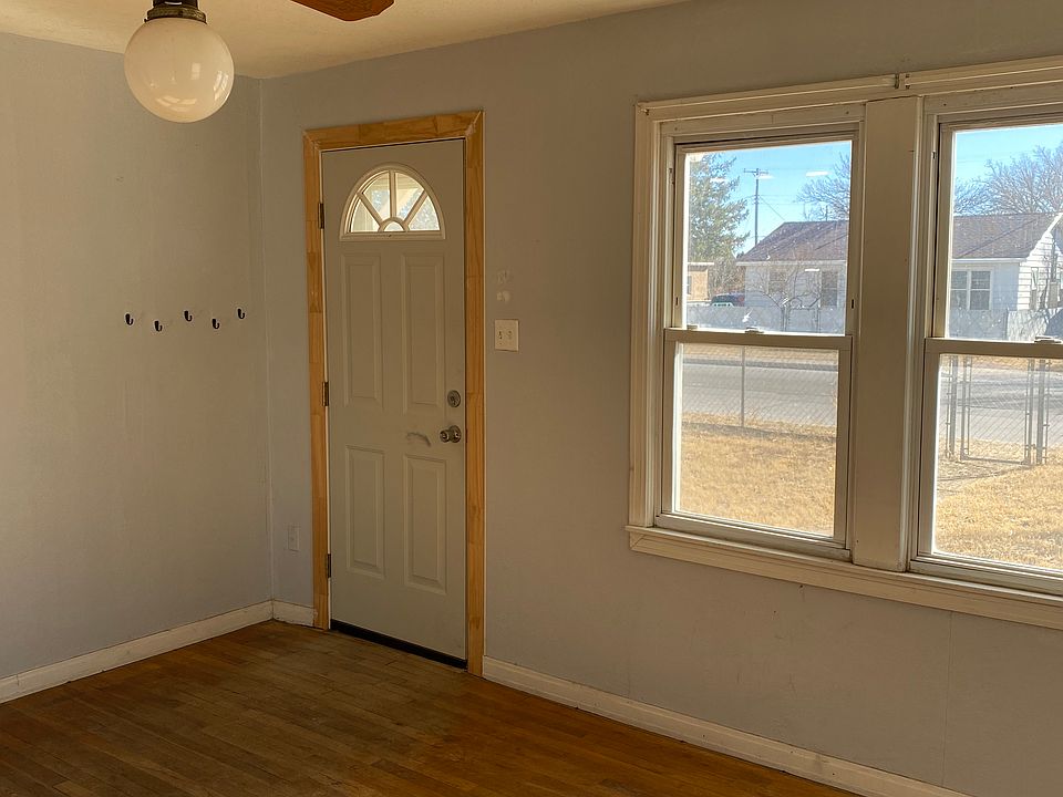 FRONT DOOR ENTRANCE